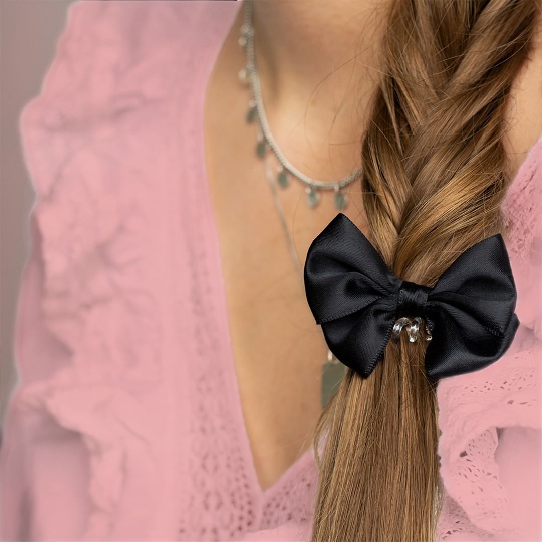 BOWTIQUE – True Black
